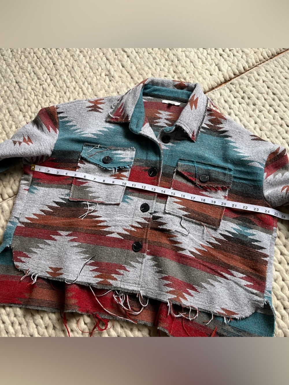 Aztec Cropped Button-Up Veveret Jacket | small-medium - Picture 15 of 17